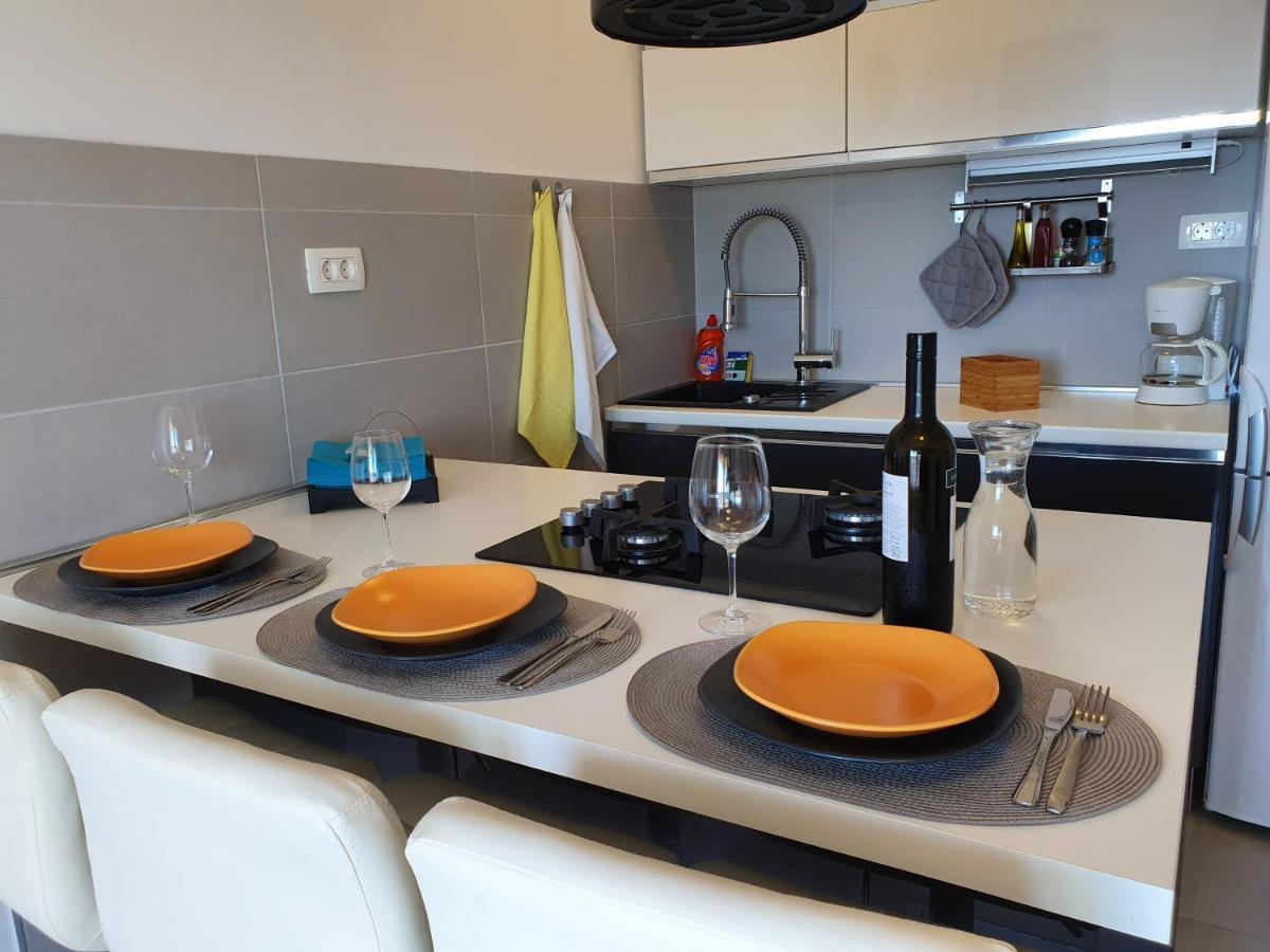 Comfortable Family Apt Iris 20M From Beach In Mandre Eksteriør billede