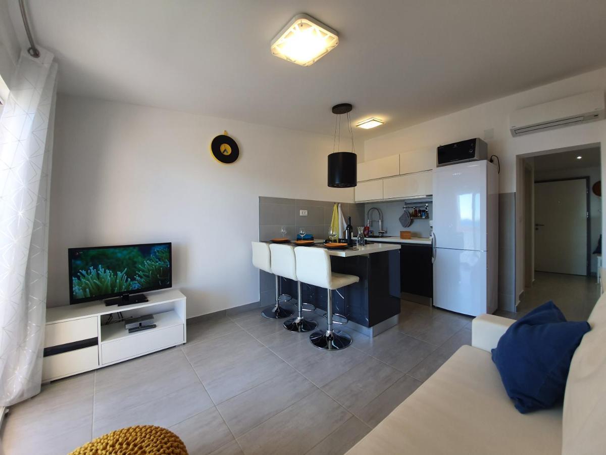 Comfortable Family Apt Iris 20M From Beach In Mandre Eksteriør billede