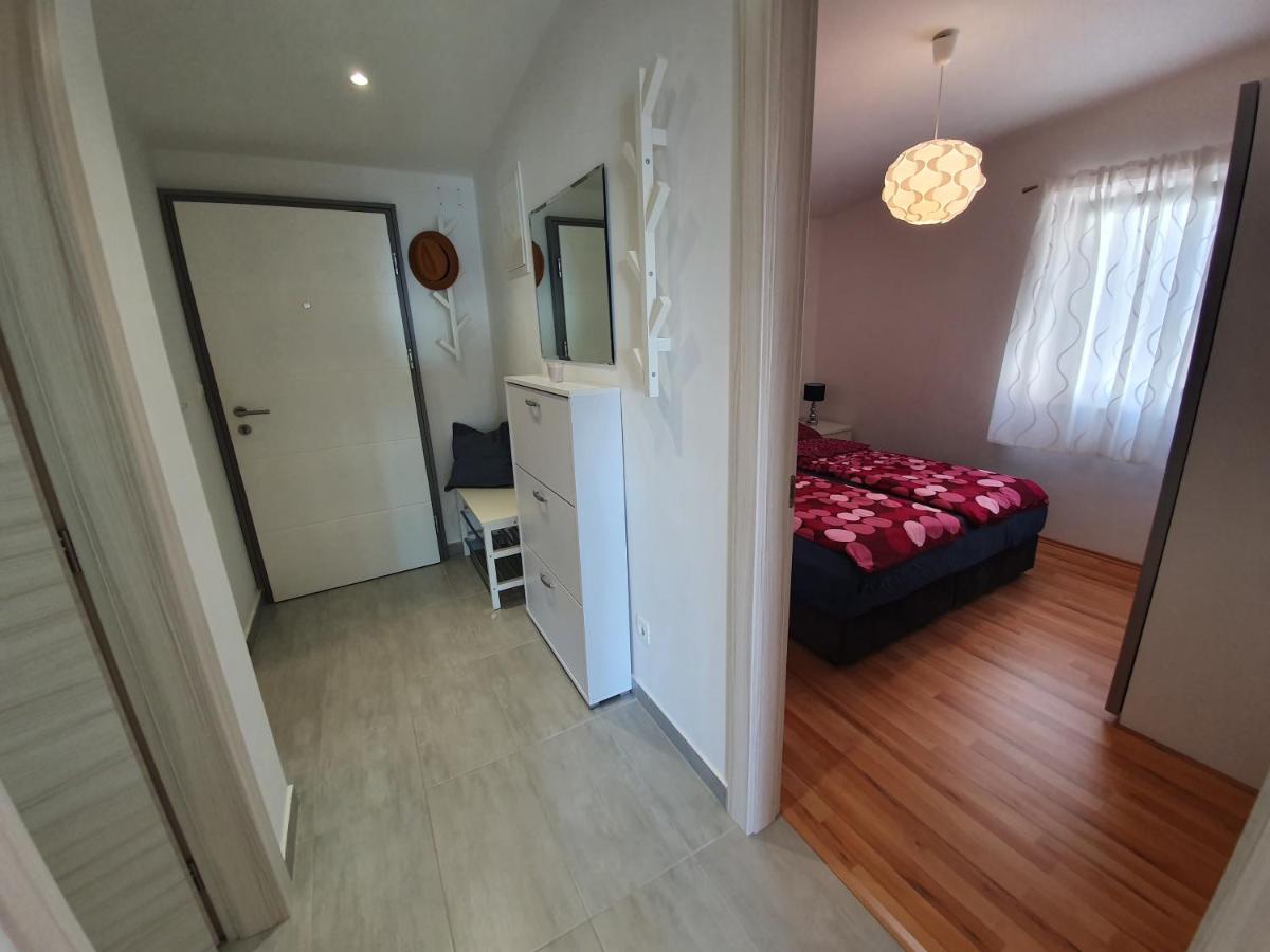 Comfortable Family Apt Iris 20M From Beach In Mandre Eksteriør billede