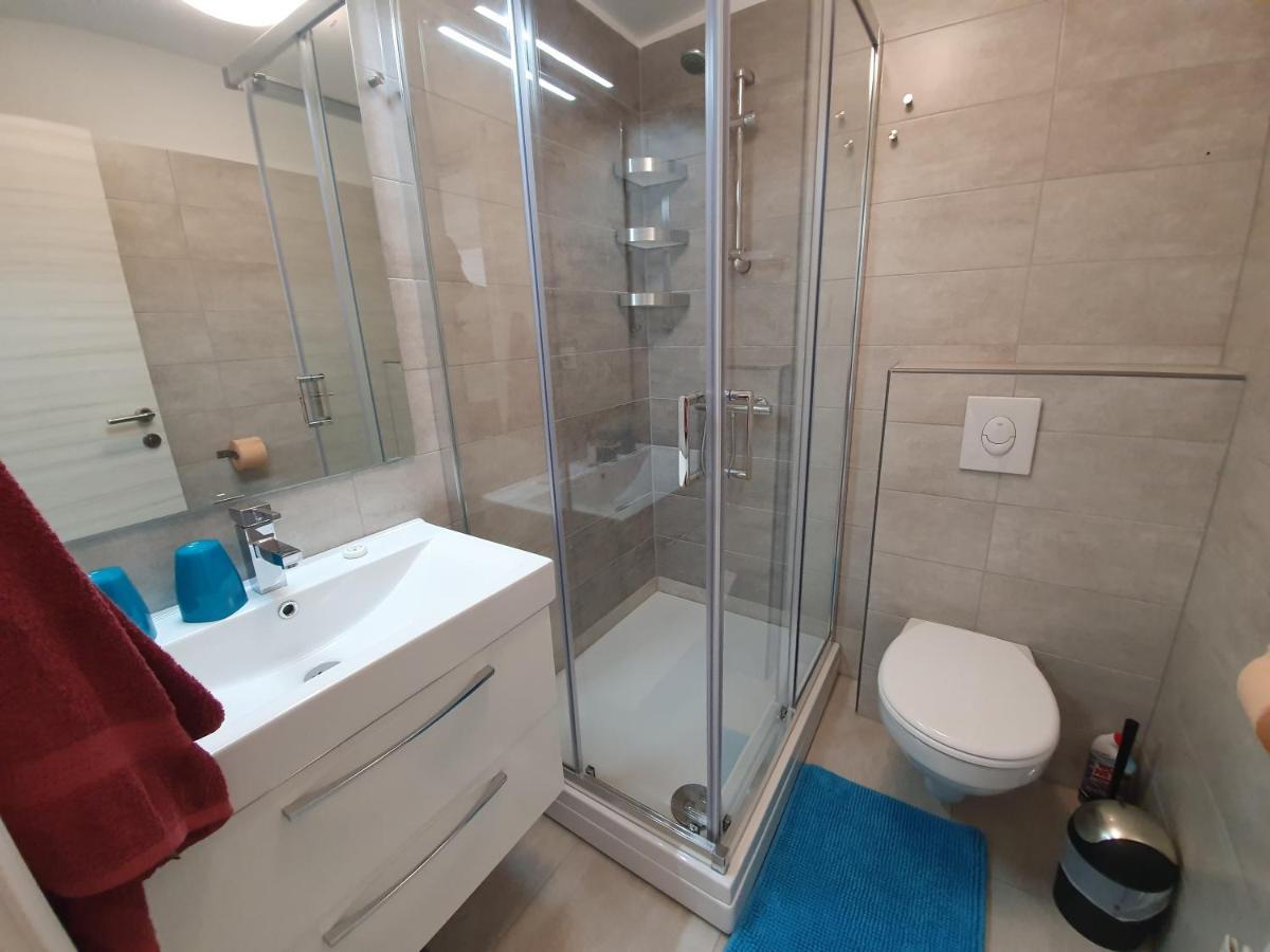 Comfortable Family Apt Iris 20M From Beach In Mandre Eksteriør billede