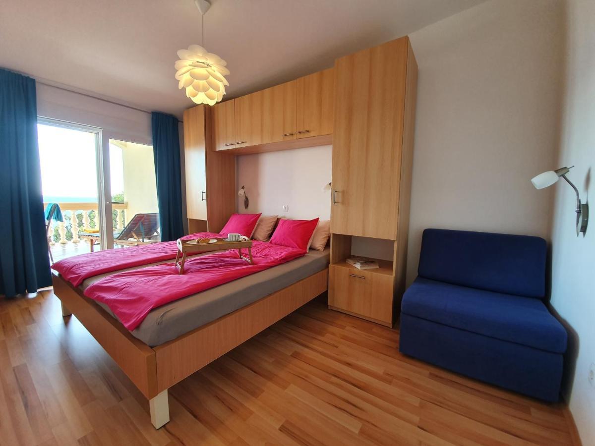 Comfortable Family Apt Iris 20M From Beach In Mandre Eksteriør billede
