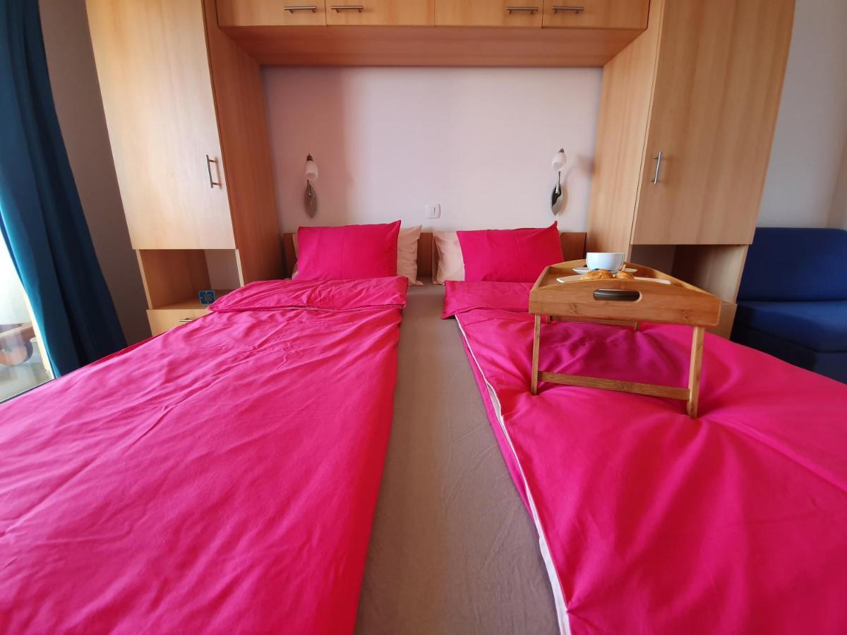 Comfortable Family Apt Iris 20M From Beach In Mandre Eksteriør billede